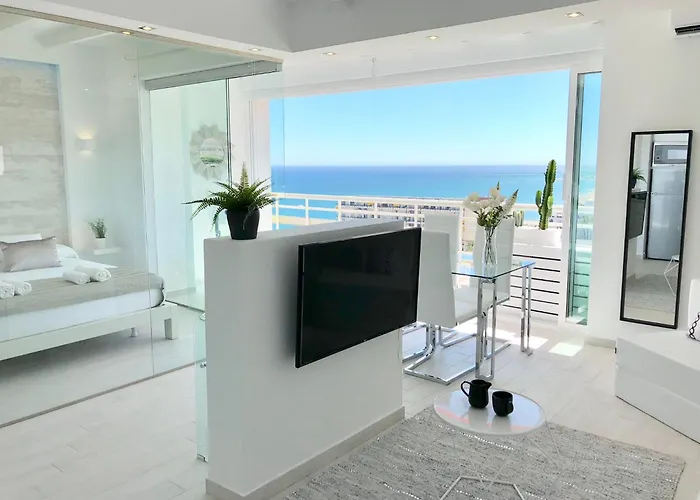 Loft Del Mar - Charming Luxury At La Roca * Торремолинос